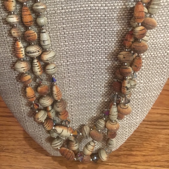 Unique Necklace - Picture 2 of 2